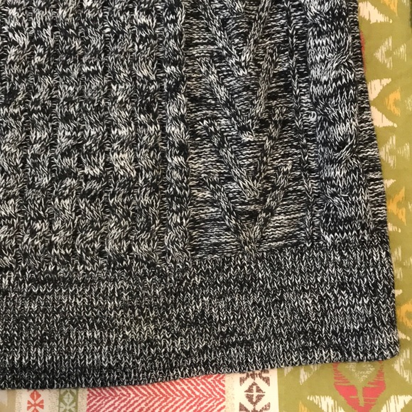 Gray Knit Sweater - Picture 2 of 2